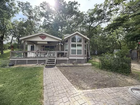 2-1718 19 Woodhaven Lks, Sublette, IL 61367