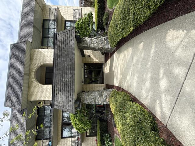 7432 W 153rd St #3, Orland Park, IL 60462