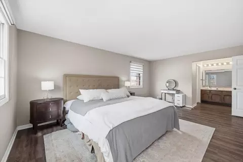 Bedroom - 805 Sutton Dr, Northbrook, IL 60062 photo 4 of 4