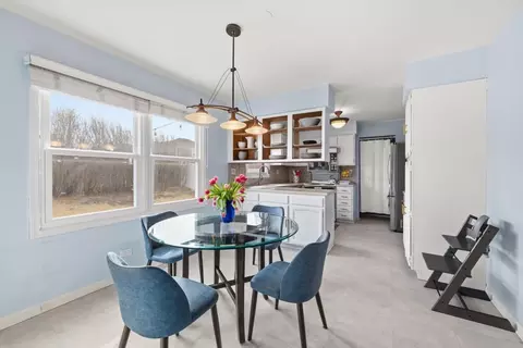 Dining - 805 Sutton Dr, Northbrook, IL 60062 photo 5 of 5