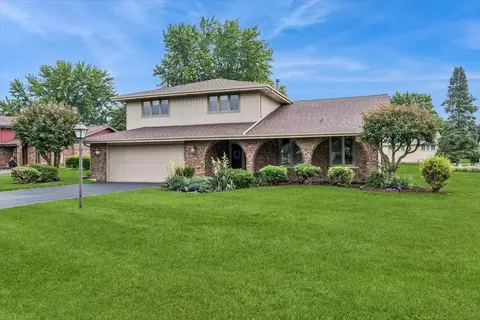 350 Essex Ln, New Lenox, IL 60451