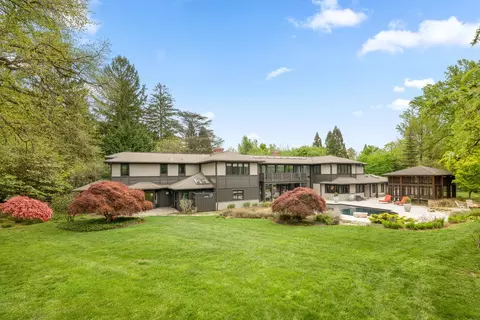850 Lesly Rd, Villanova, PA 19085