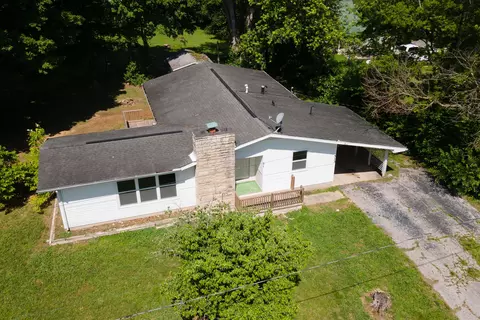 513 N 5th St, Vienna, IL 62995