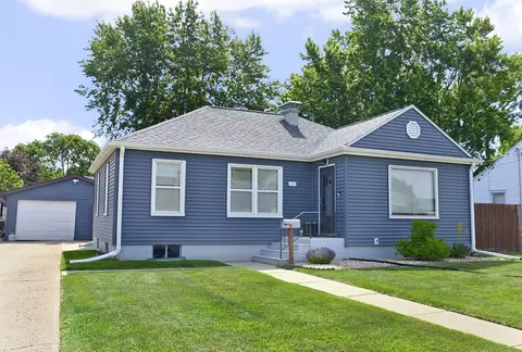 1120 Sanger St, Ottawa, IL 61350