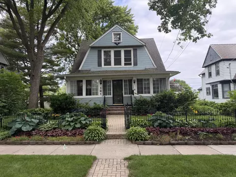 121 Alma St, Sycamore, IL 60178