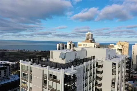 1460 N Sandburg Ter #2106A, Chicago, IL 60610