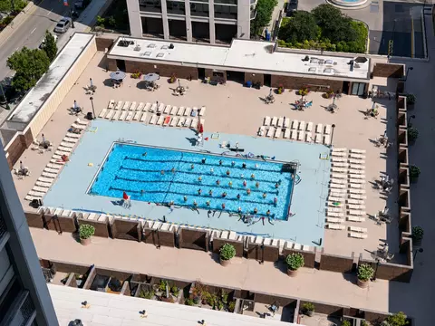 1460 N Sandburg Ter #2106A, Chicago, IL 60610