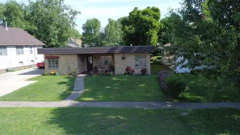 544 E Mulberry St, Watseka, IL 60970