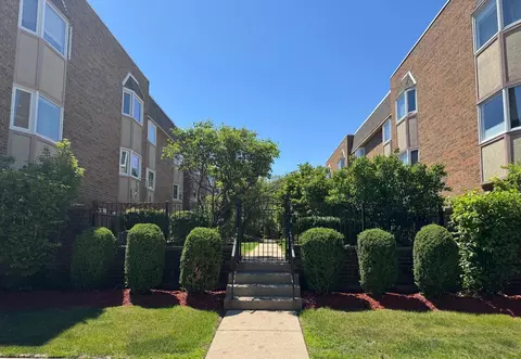 7230 Washington Blvd #A, Forest Park, IL 60130