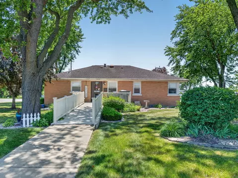 68 Oregon Trl, Coal City, IL 60416 photo 39