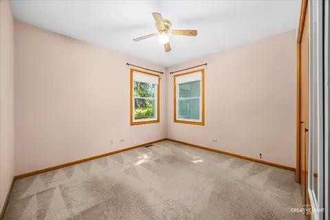 Bedroom - 995 Blackhawk Dr, Elgin, IL 60120 photo 2 of 2