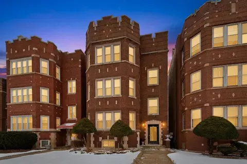 8019 S Rhodes Ave, Chicago, IL 60619