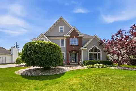 22 W133 Glenrise Ct, Glen Ellyn, IL 60137