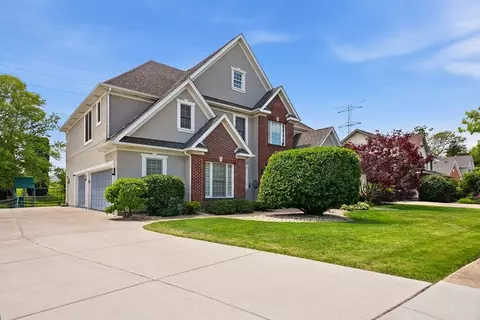 22 W133 Glenrise Ct, Glen Ellyn, IL 60137