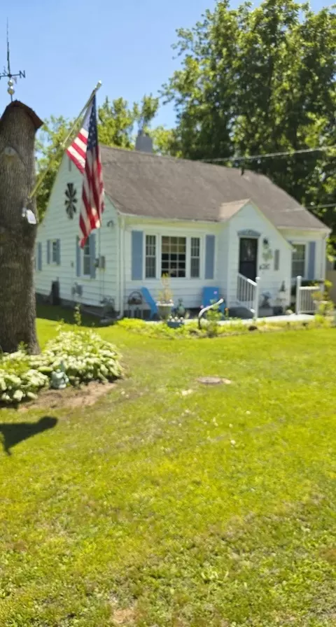 Other - 1716 W Monroe St W, Herrin, IL 62948 photo 2 of 7