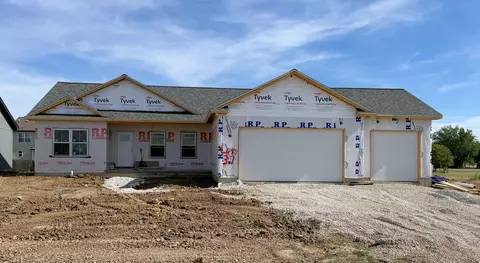 525 W Dimon St, Rochelle, IL 61068