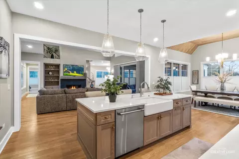 Kitchen - 1862 W Wiesbrook Rd, Wheaton, IL 60189 photo 1 of 4