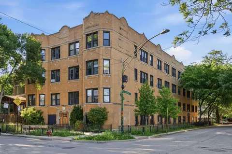 1904 N Drake Ave #1A, Chicago, IL 60647