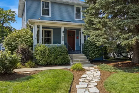 4712 Main St, Downers Grove, IL 60515