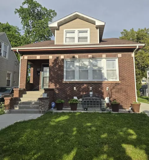 927 24th Ave, Bellwood, IL 60104