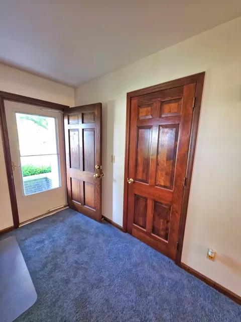 Entry Way - 220 Oak St, Noble, IL 62868 photo 1 of 3