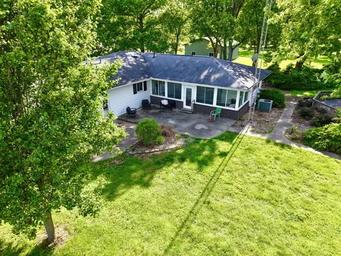 Exterior - 220 Oak St, Noble, IL 62868 photo 5 of 30