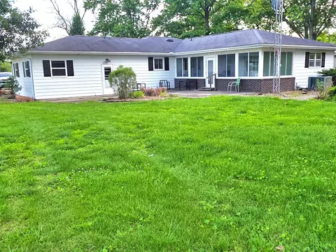 Exterior - 220 Oak St, Noble, IL 62868 photo 12 of 30