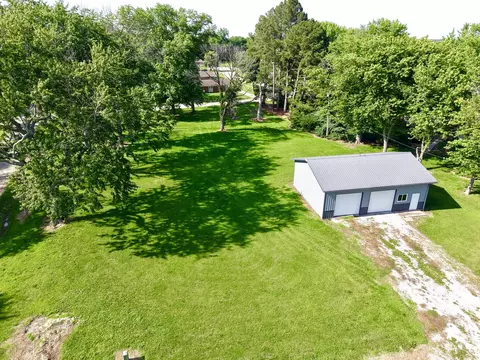 View/Area - 220 Oak St, Noble, IL 62868 photo 2 of 7