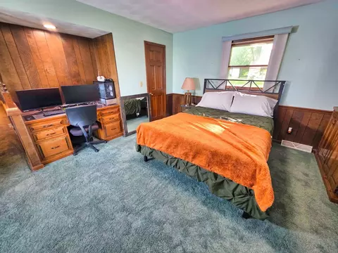 Bedroom - 220 Oak St, Noble, IL 62868 photo 4 of 8