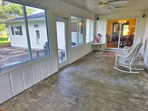 Exterior - 220 Oak St, Noble, IL 62868 photo 6 of 30