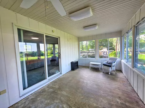 Exterior - 220 Oak St, Noble, IL 62868 photo 13 of 30