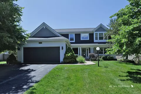 268 Pembrook Ln, Mundelein, IL 60060