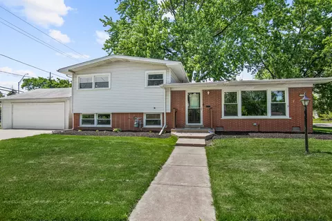 178 W Normandy Dr, Chicago Heights, IL 60411