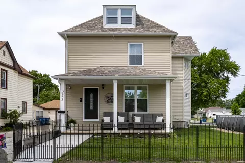 223 E Michigan Ave, Pontiac, IL 61764