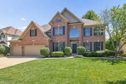 2612 Charlestowne Ln, Naperville, IL 60564