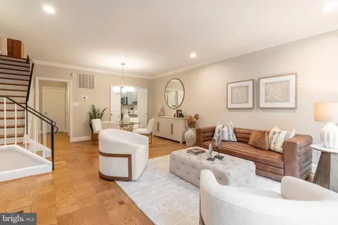 3299 NW Sutton Pl #C, Washington, DC 20016