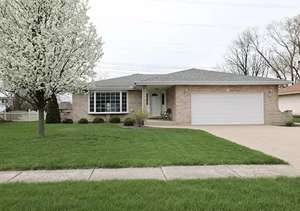 9 Honey Ln, New Lenox, IL 60451