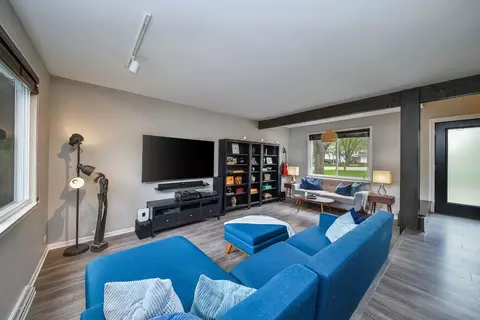 Living - 1925 Coach Dr, Naperville, IL 60565 photo 3 of 4