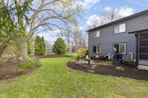 Exterior - 1925 Coach Dr, Naperville, IL 60565 photo 6 of 8