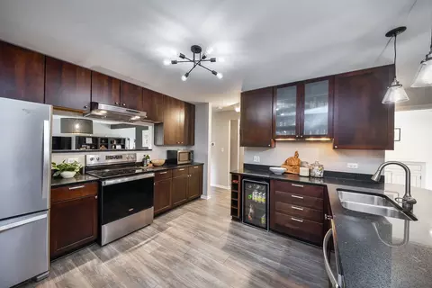 Kitchen - 1925 Coach Dr, Naperville, IL 60565 photo 3 of 3