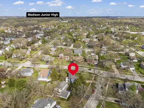 View/Area - 1925 Coach Dr, Naperville, IL 60565 photo 6 of 9