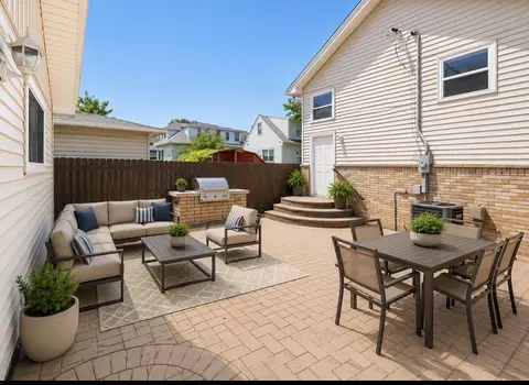 Exterior - 7319 W 58th Pl, Summit, IL 60501 photo 3 of 5