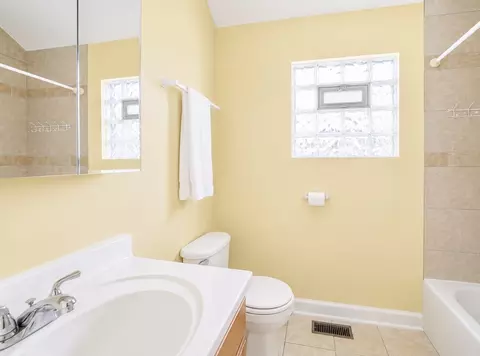 Bath - 7319 W 58th Pl, Summit, IL 60501 photo 1 of 3