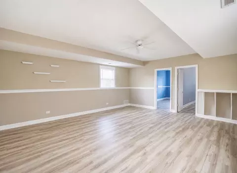 Living - 7319 W 58th Pl, Summit, IL 60501 photo 2 of 2