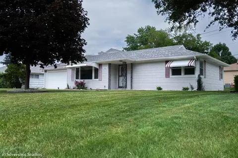 1160 Westlawn Dr, Kankakee, IL 60901