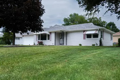 1160 Westlawn Dr, Kankakee, IL 60901