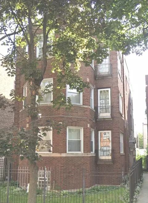 8017 S Maryland Ave, Chicago, IL 60619