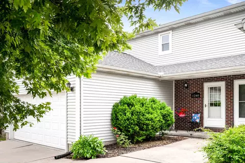 Exterior - 1240 Beacon Hill Ct, Normal, IL 61761 photo 2 of 5