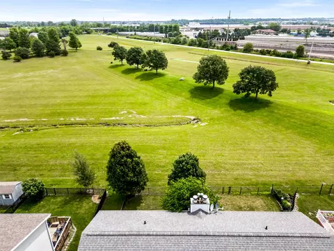 View/Area - 1240 Beacon Hill Ct, Normal, IL 61761 photo 1 of 2
