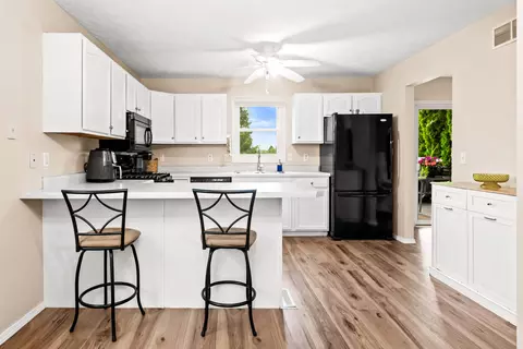 Kitchen - 1240 Beacon Hill Ct, Normal, IL 61761 photo 2 of 2